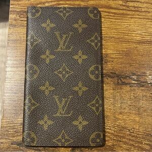 louis vuitton checkbook wallet
